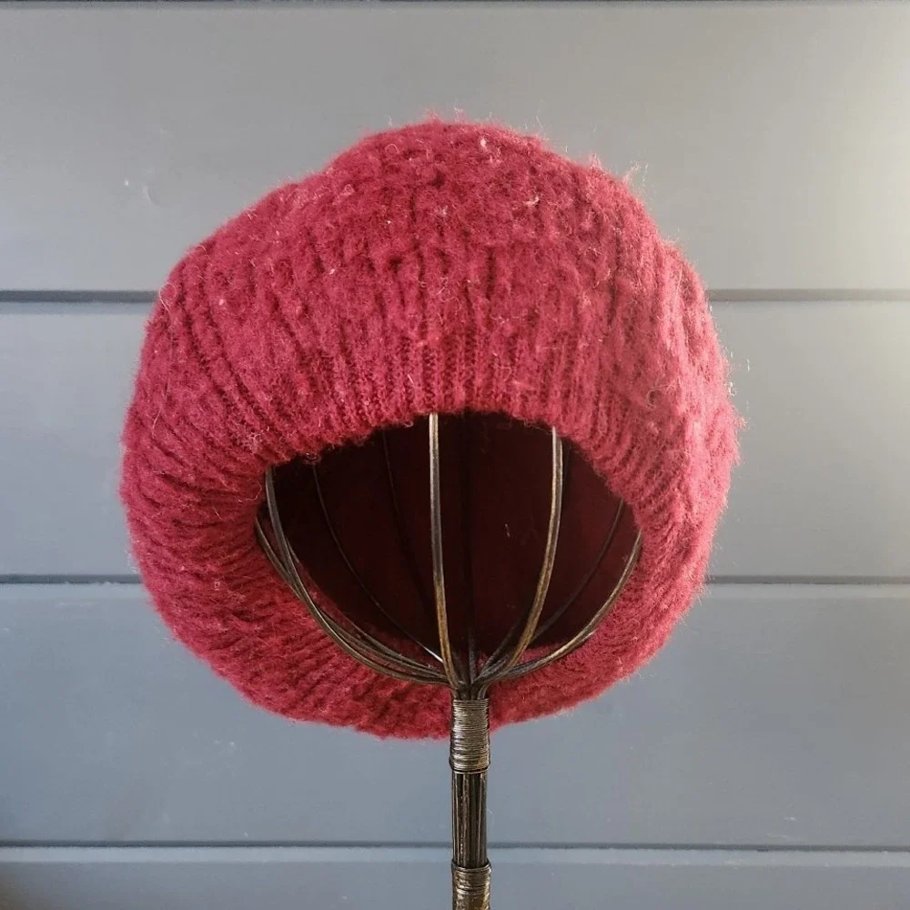 Vintage Red Beret‎ - Picture 2 of 4